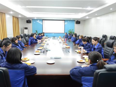 女中丈夫会  立功新时代——利来国国际网站集团召开庆祝“三八”国际劳动妇女节座谈会